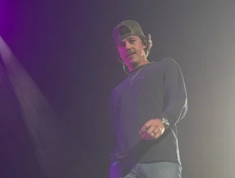 dylan marlowe nashville concert walk off