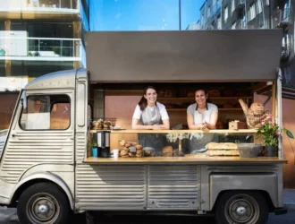 what consumer trends make food trucks win 2025